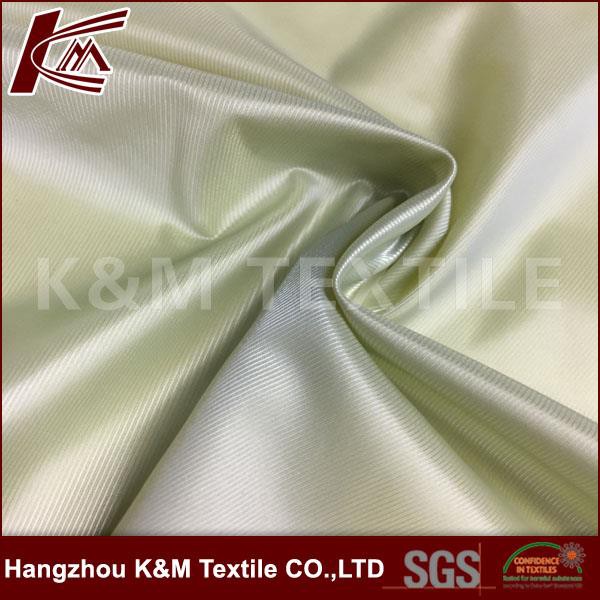 100春亚纺面料染色防水透气斜纹布料雷竞技app安卓下载